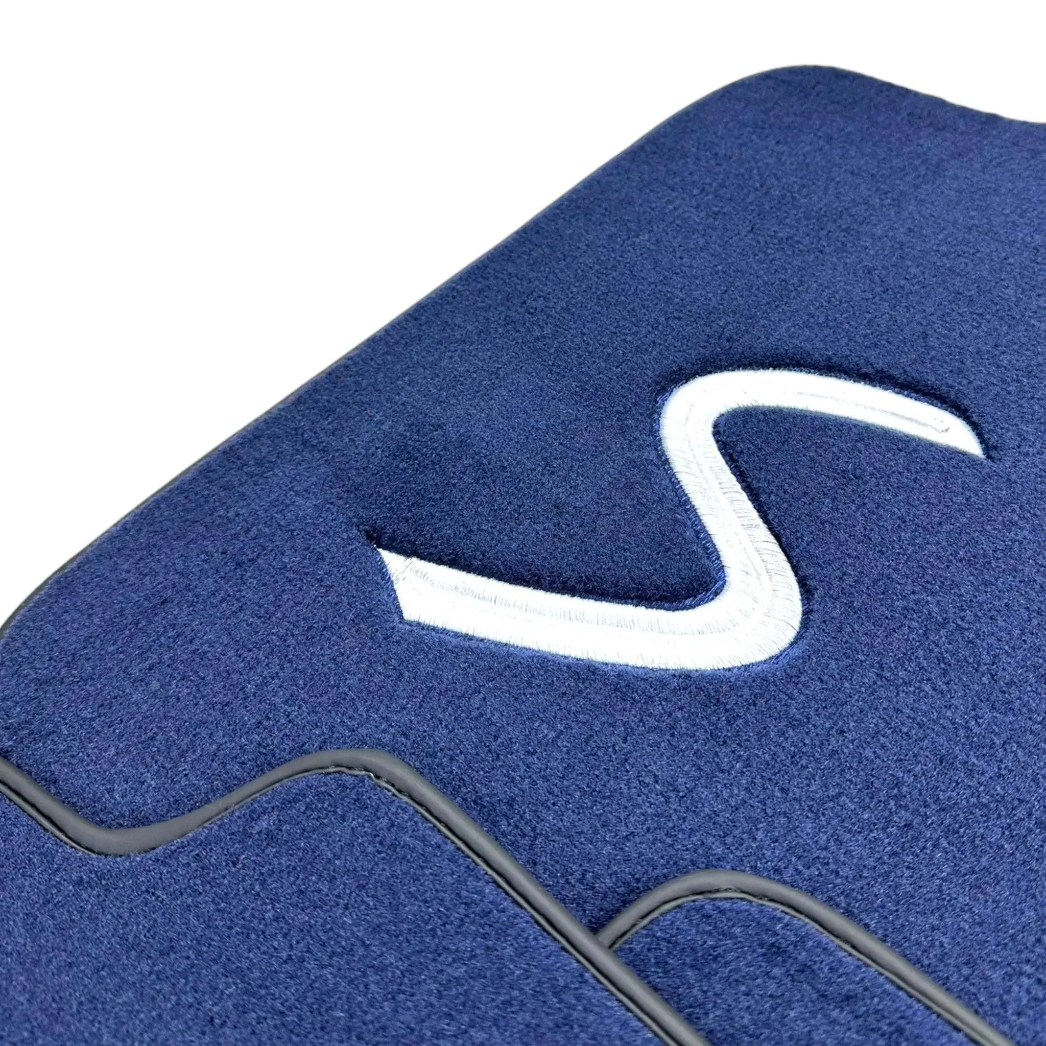 Dark Blue Floor Mats for Mini Countryman F60 Hybrid (2020-2023) - AutoWin