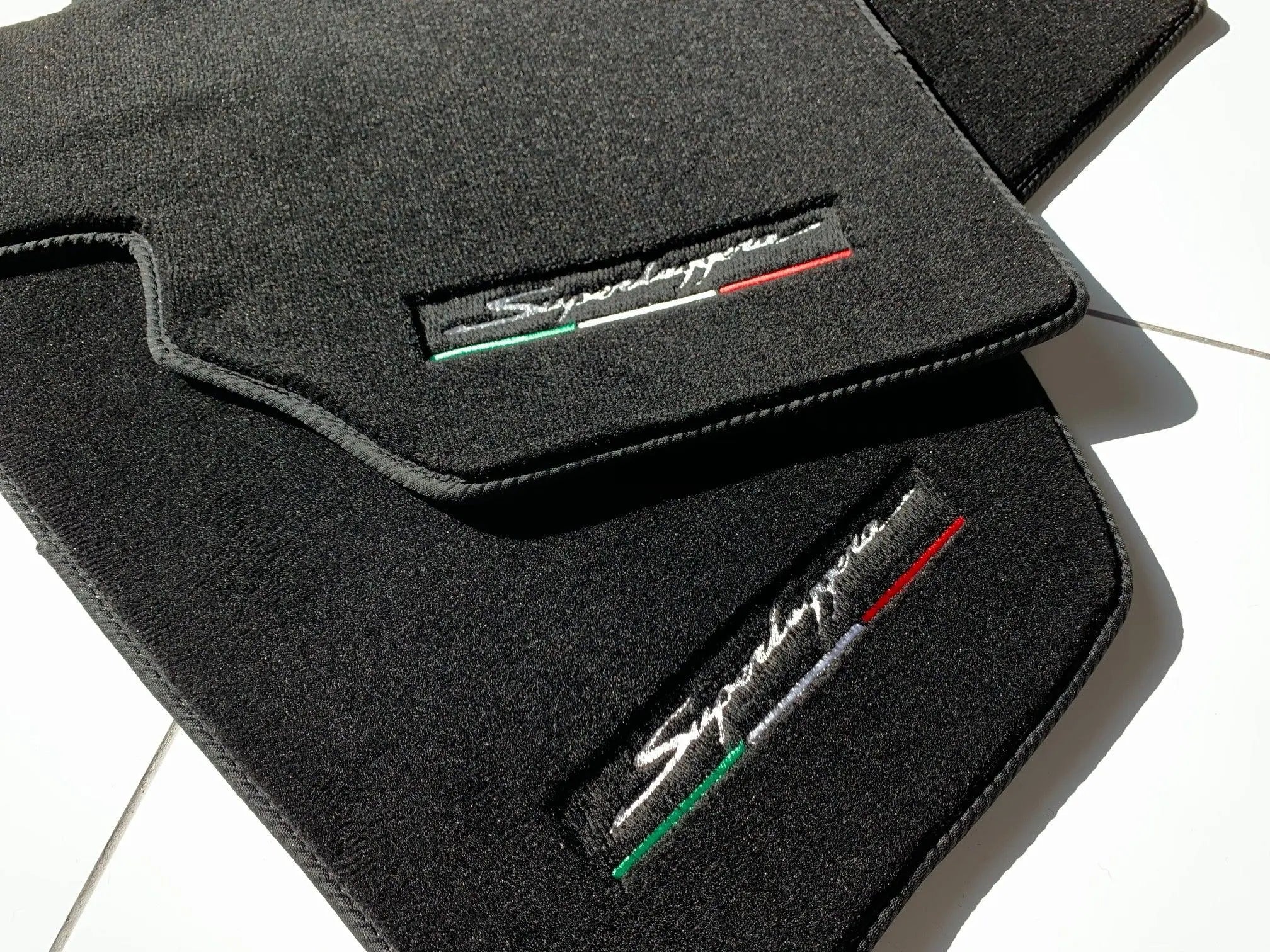 Floor Mats for Lamborghini Gallardo Superleggera with Italian Flag - AutoWin