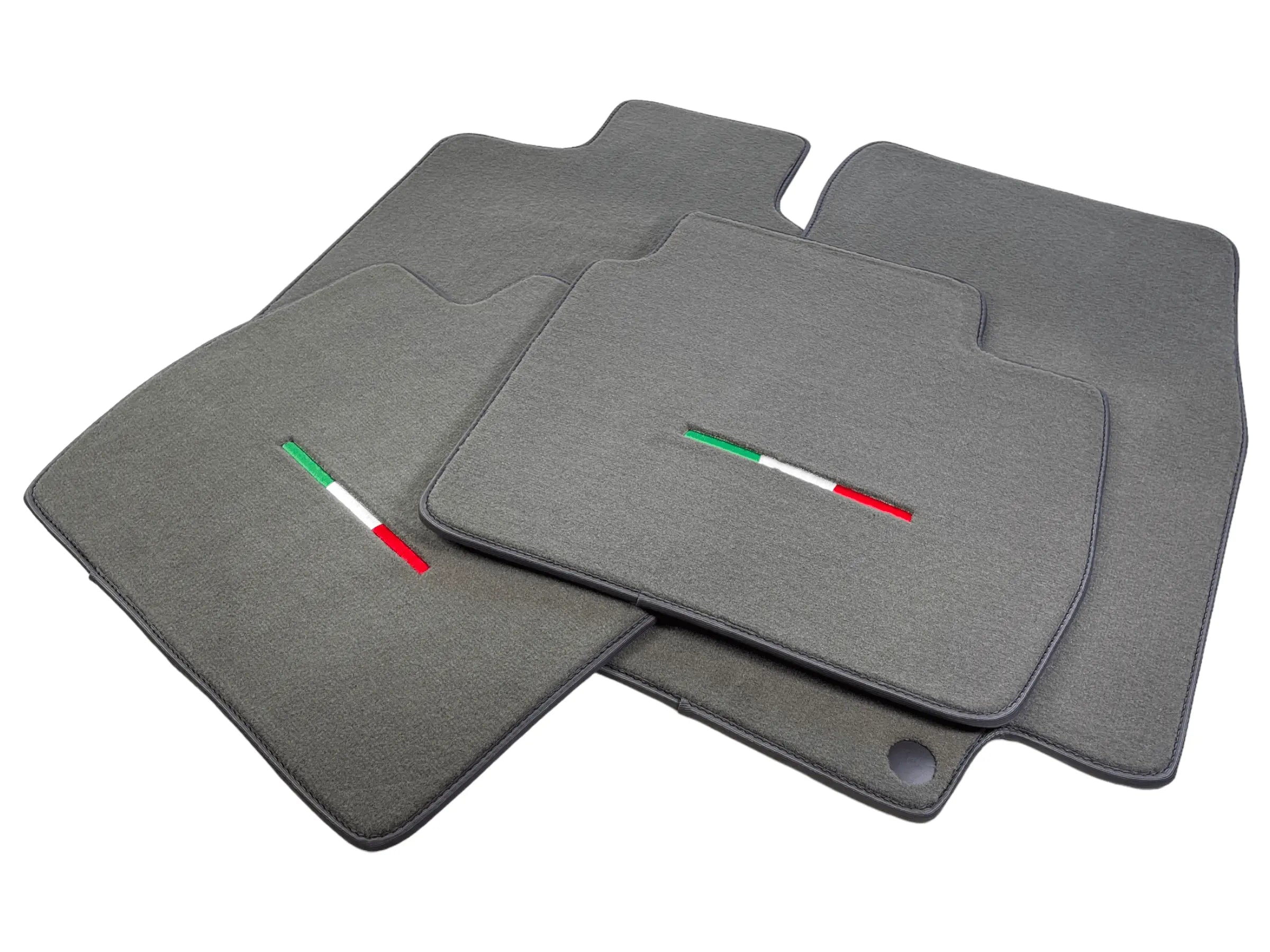 Gray Floor Mats For Maserati GranTurismo IT Edition - AutoWin